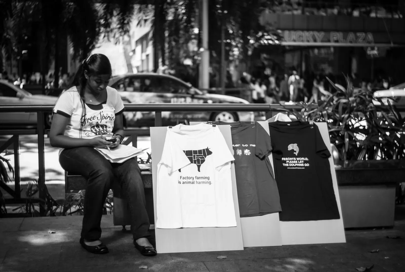 girl promoting the green movement in Orchard Road