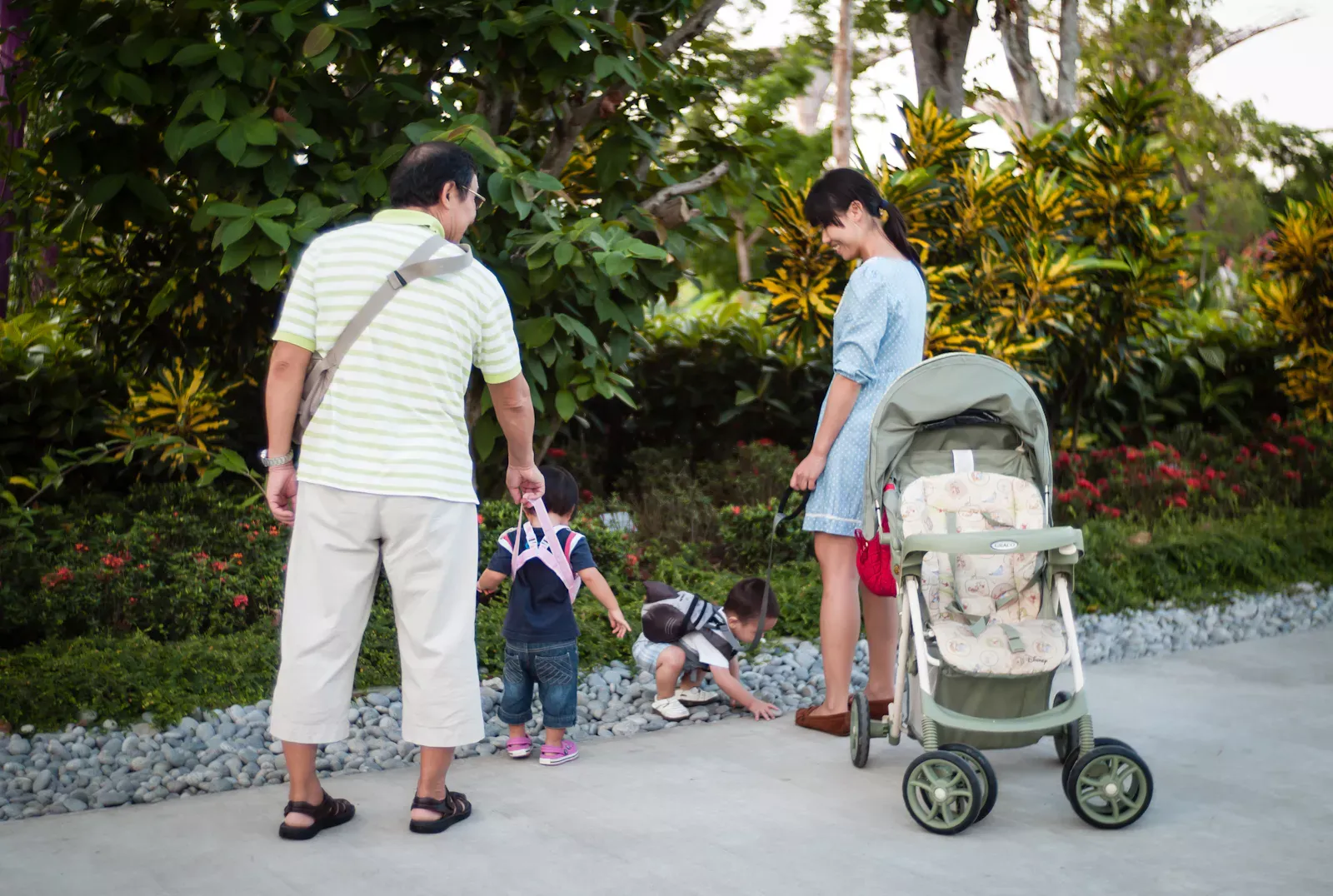 A couple with their children.